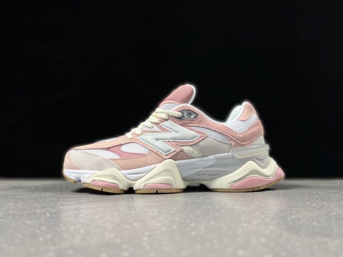 New Balance U9060FRL Pink Sneakers