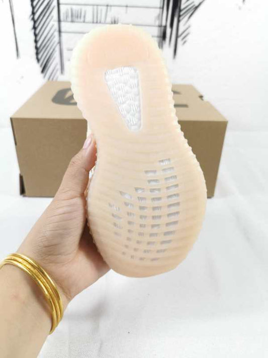 Yeezy 350 V2 Kids Sneakers in Linen Yellow