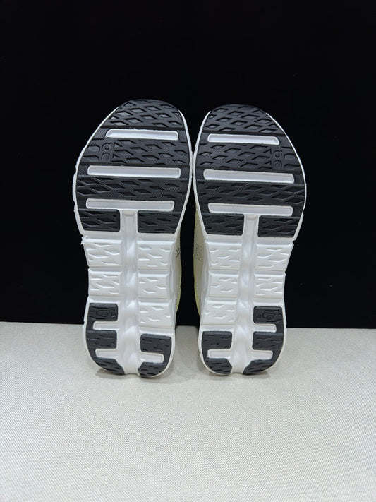 On Running Cloudtilt 2.0 Sneakers in Fluorescent Green