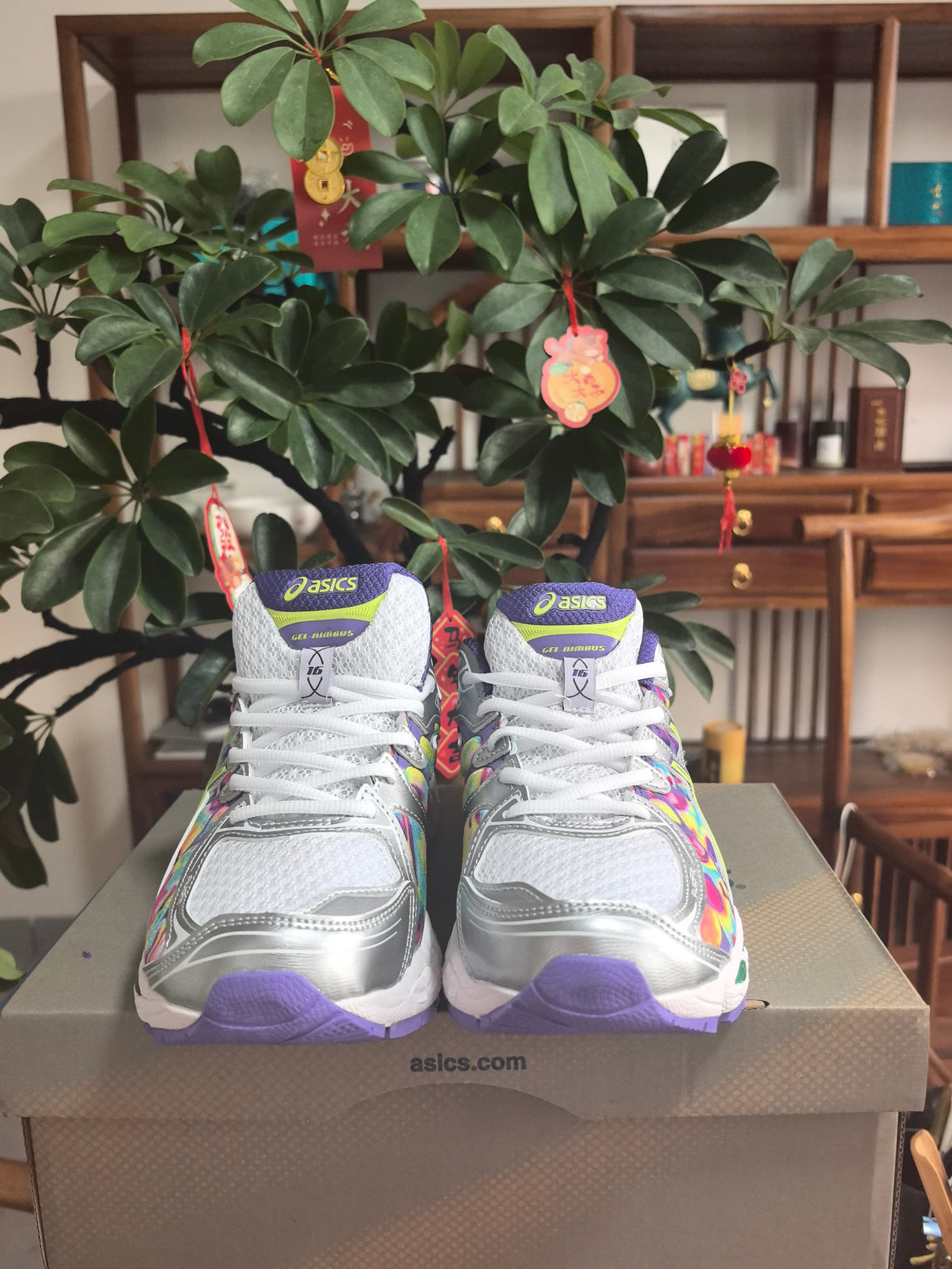 ASICS GEL-Nimbus 16 White Purple Running Shoes