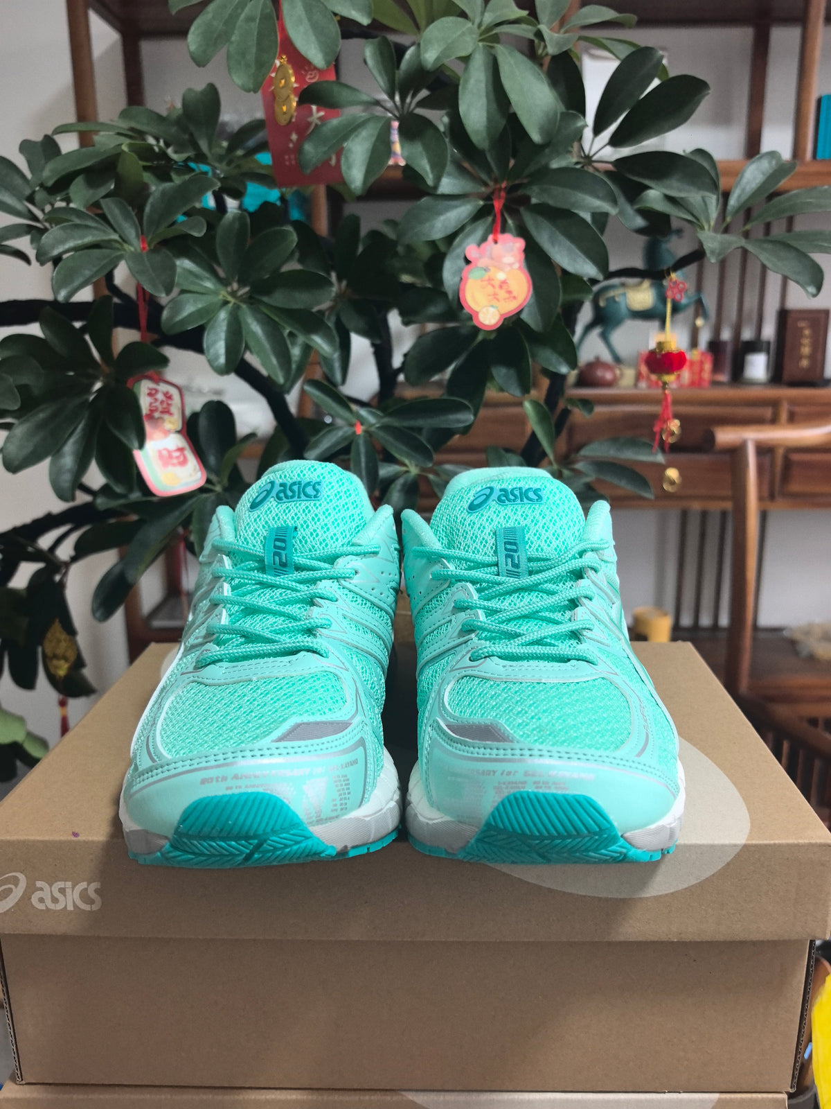 ASICS GEL-KAYANO 20 Mint Green Sneakers