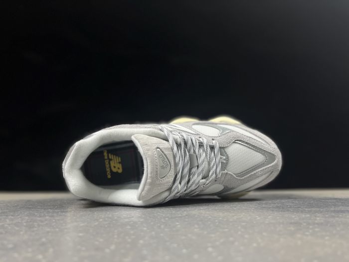 New Balance 9060HX Sneakers in Grey and Cream