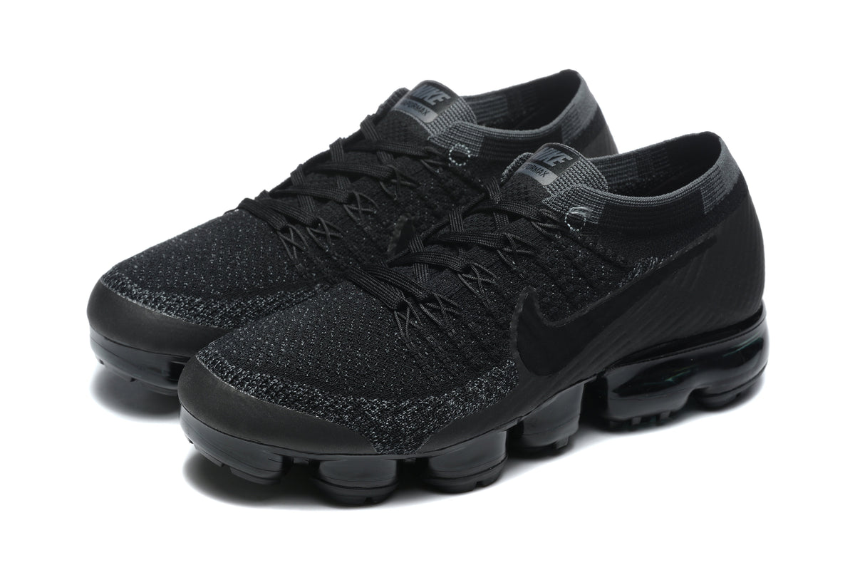 Nike Air VaporMax Flyknit Black Sneakers 849558-007