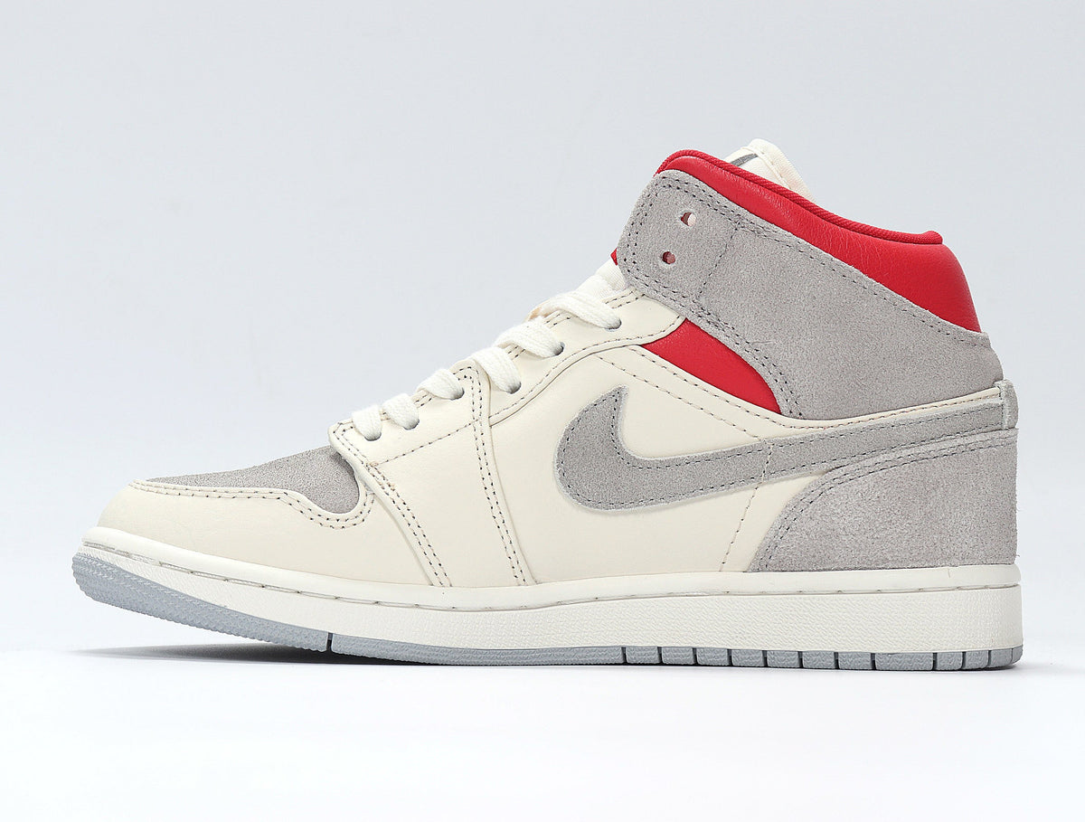 Jordan 1 Retro High OG Light Smoke Grey Sneakers CT3443-100