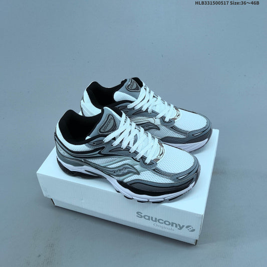 Saucony ProGrid Omni 9 Retro Running Sneakers