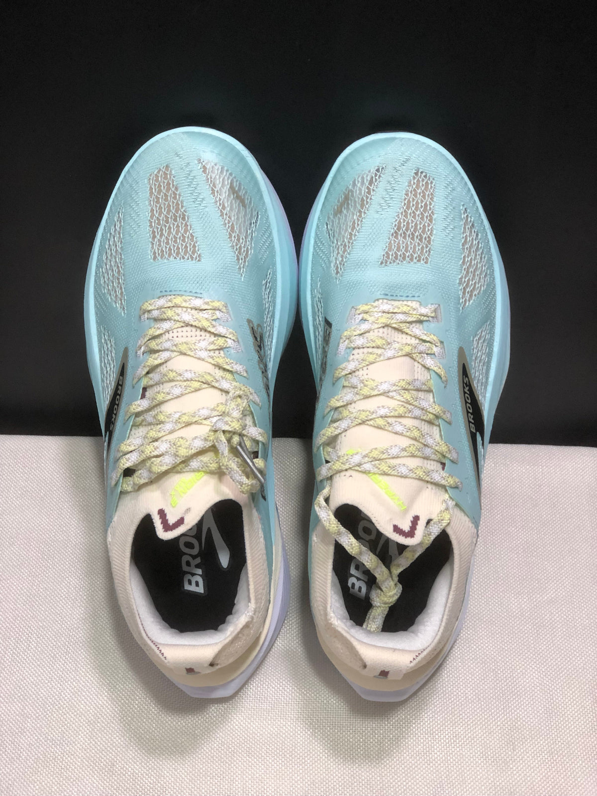 Brooks Hyperion Max 3 Running Shoes, Blue and Cream