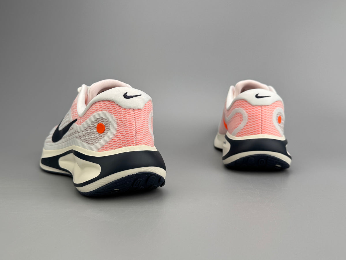 Nike Journey Run Sneakers FN0228-100 White and Coral