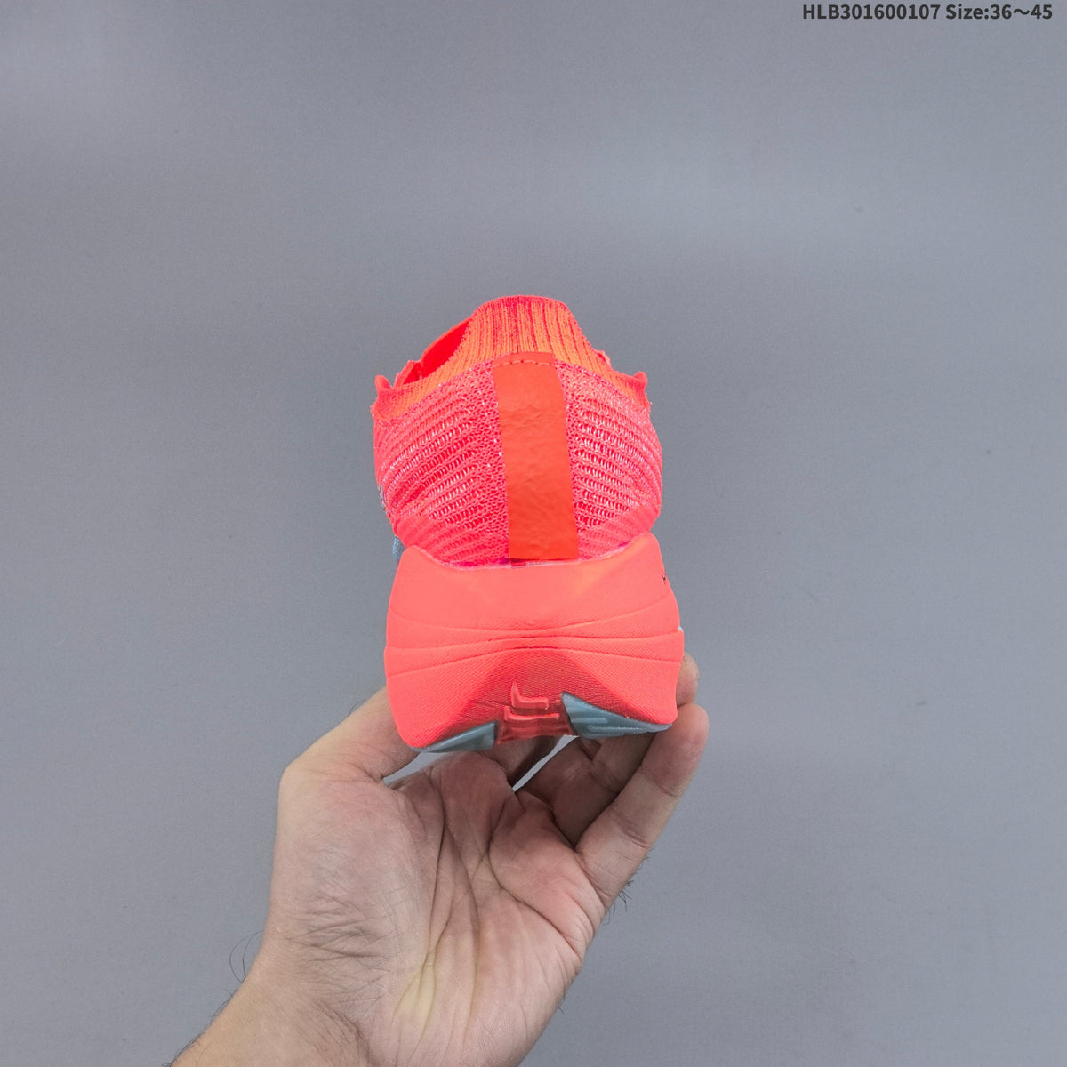 Brooks Hyperion Elite 5 Running Shoes in Coral and Blue