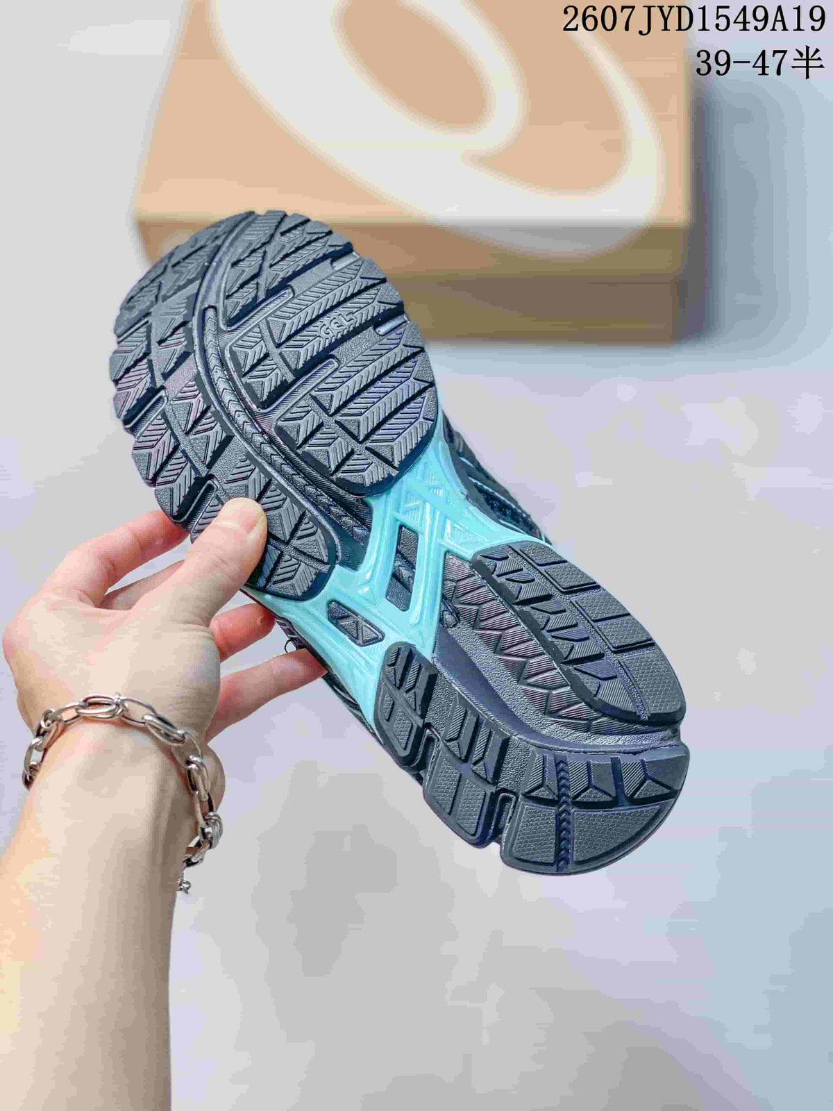 ASICS Gel-Kayano 20 Black Mesh Sneakers 711590OWE