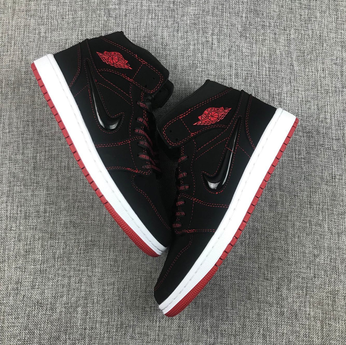 Jordan Air Jordan 1 Mid Sneakers Black Red CK5665-062
