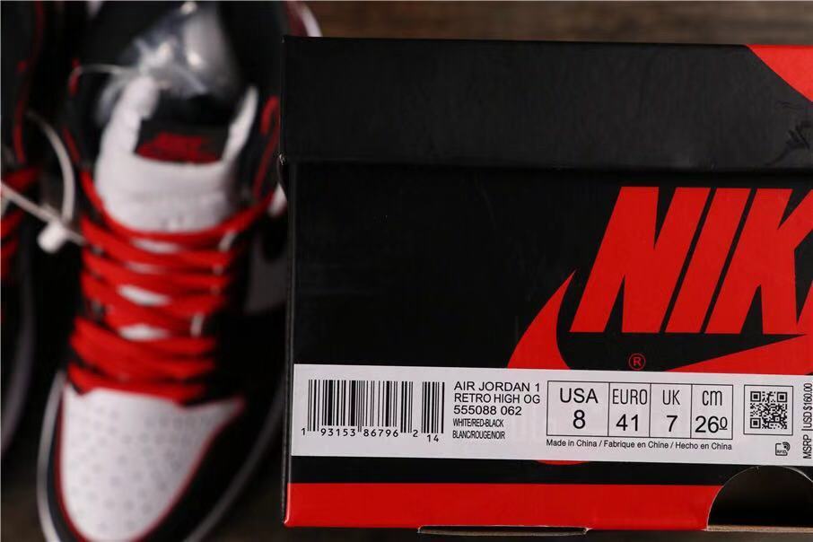 Air Jordan 1 Retro High OG Black Red White Sneakers