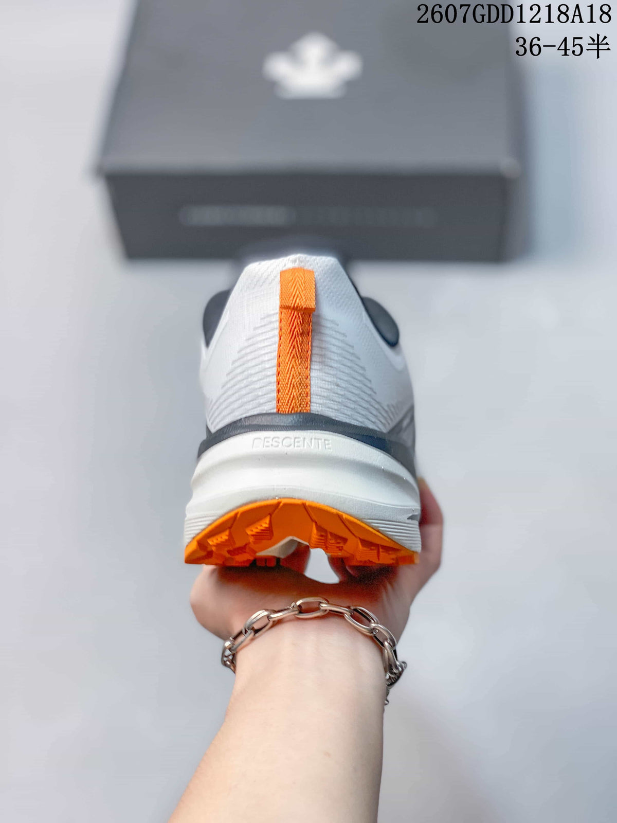 DESCENTE Enerzite Lavitate Trail Wire 3.0 Running Shoes