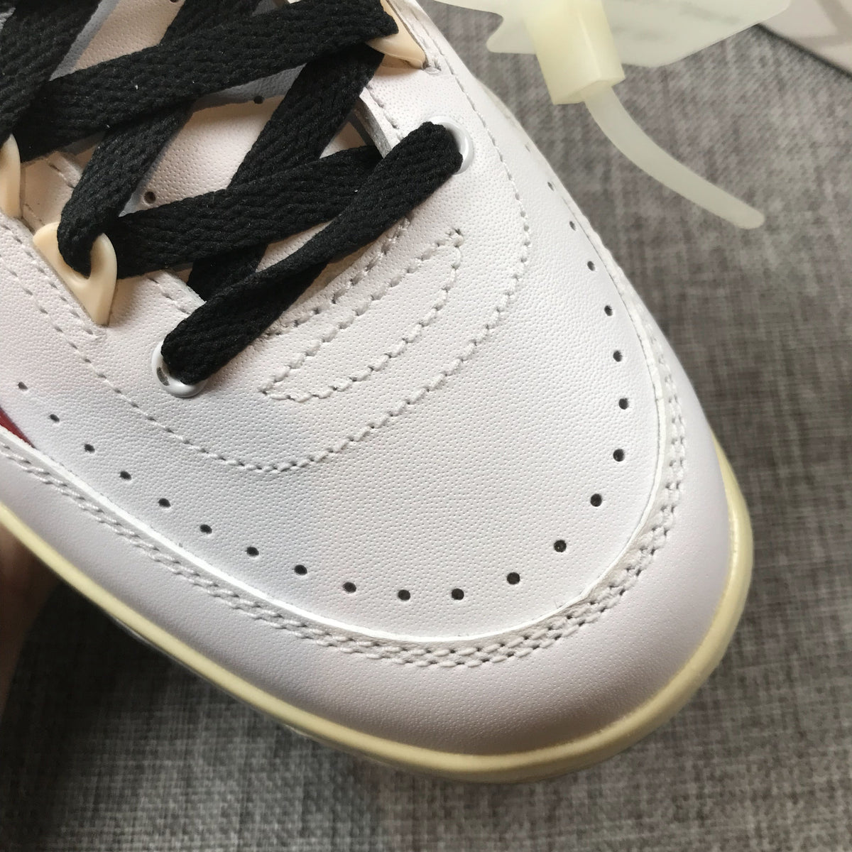 Air Jordan 2 Retro Low SP Off-White White Red DJ4375-004