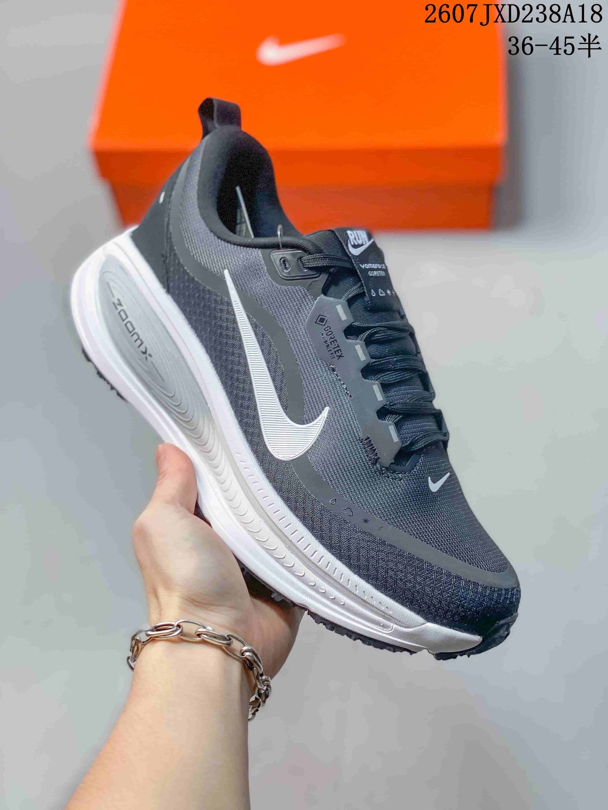 Nike Vomero 18 GTX Running Shoes Dark Gray White