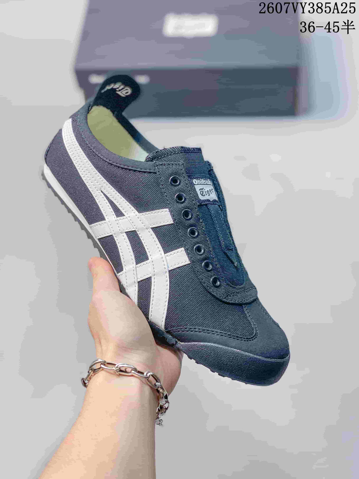 Onitsuka Tiger Mexico 66 Slip-On Sneakers