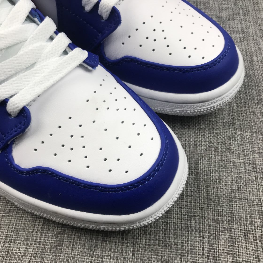 Air Jordan 1 Mid Sneakers Blue Pink 554724-451