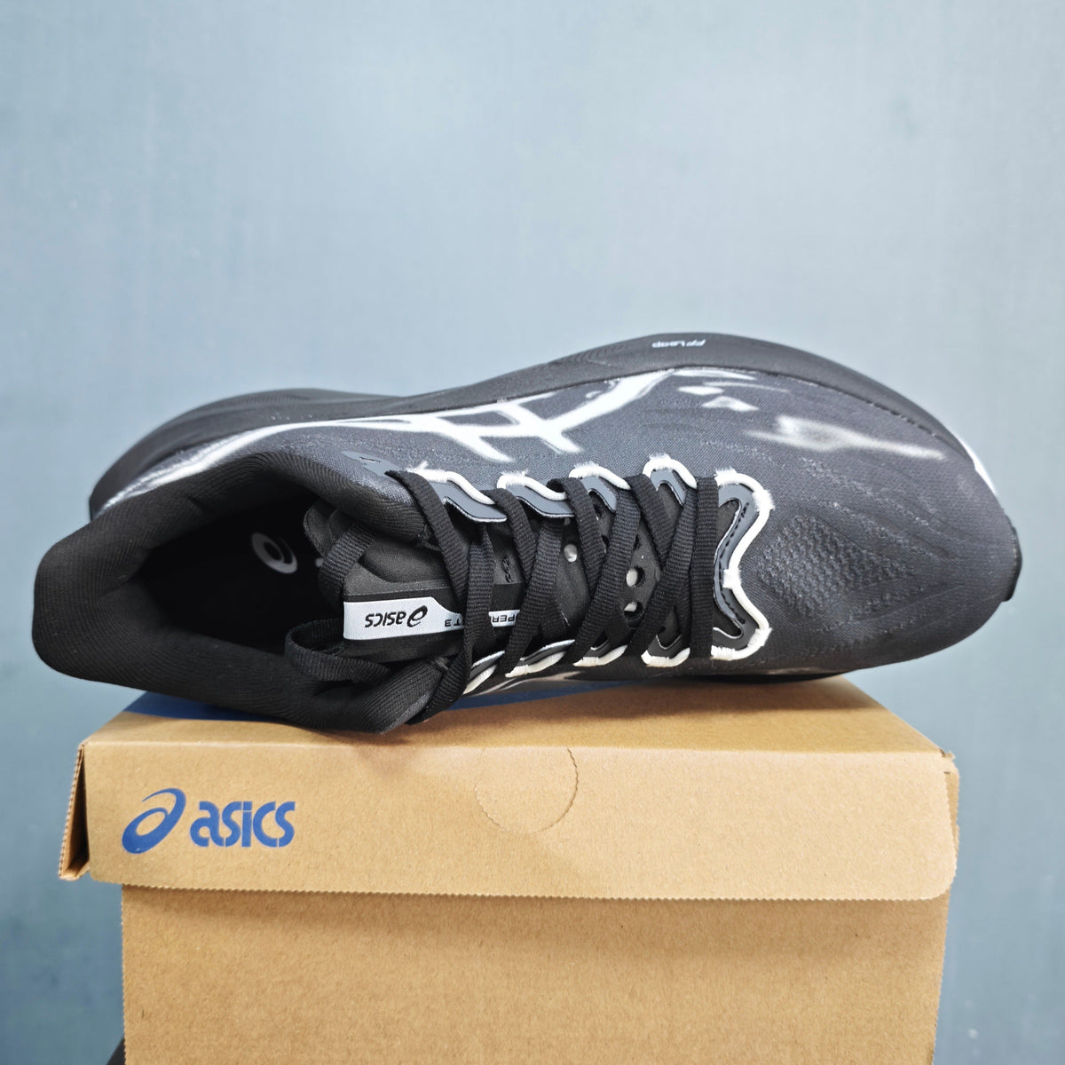ASICS FF Leap Running Shoes Black White 1013A177-100
