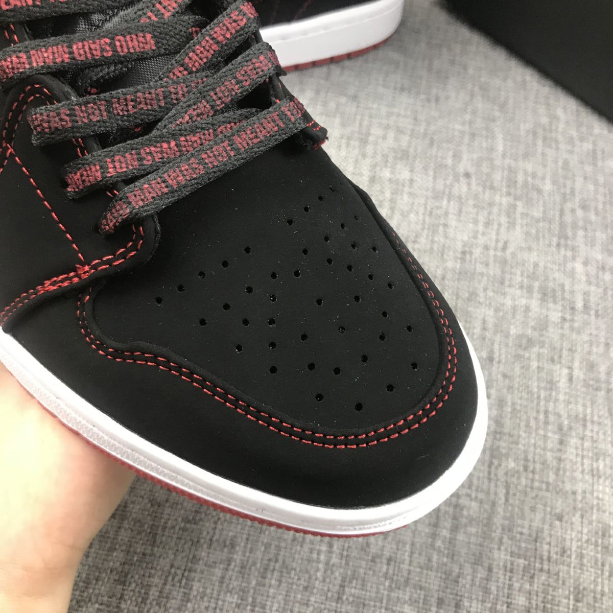 Jordan Air Jordan 1 Mid Sneakers Black Red CK5665-062