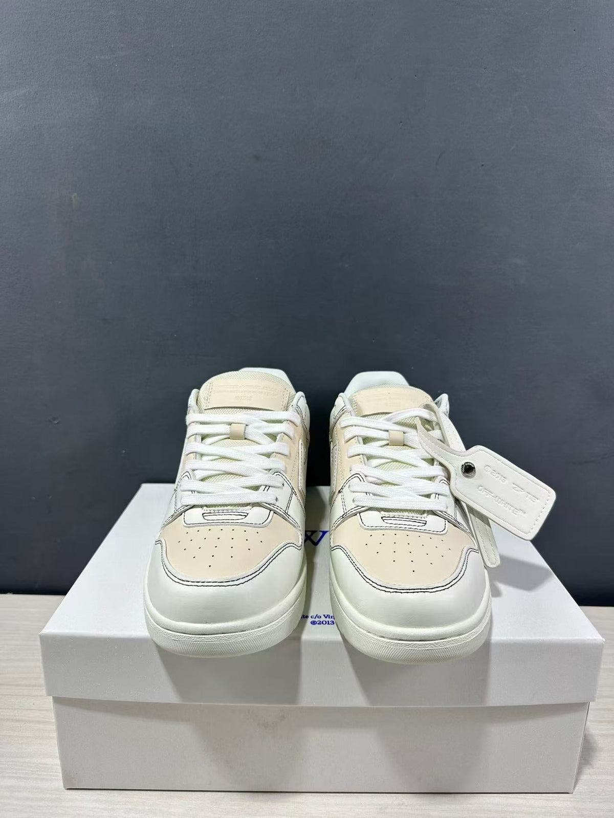 Off-White Off Court Leather Low-Top Sneakers Cream White