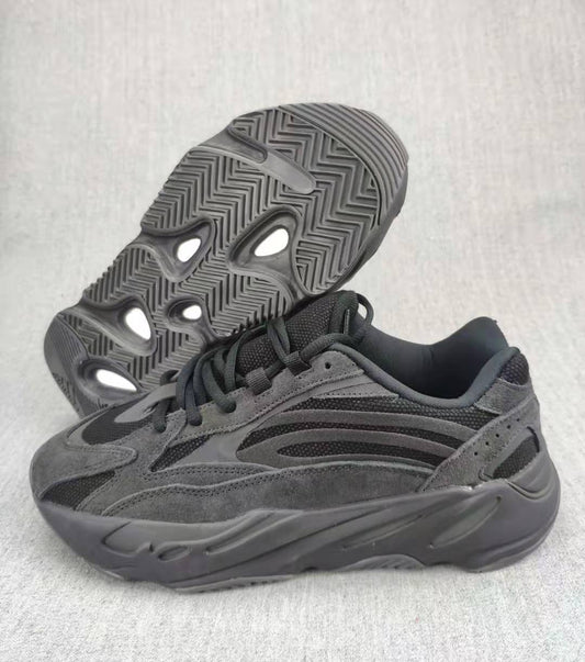 Yeezy 700 V2 Sneakers in Gray