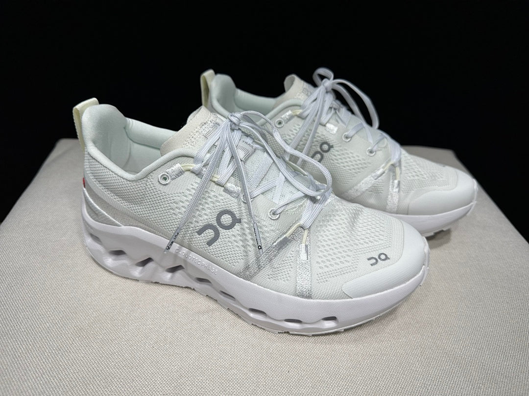 On Cloudsurfer Trail White Trail Running Shoes
