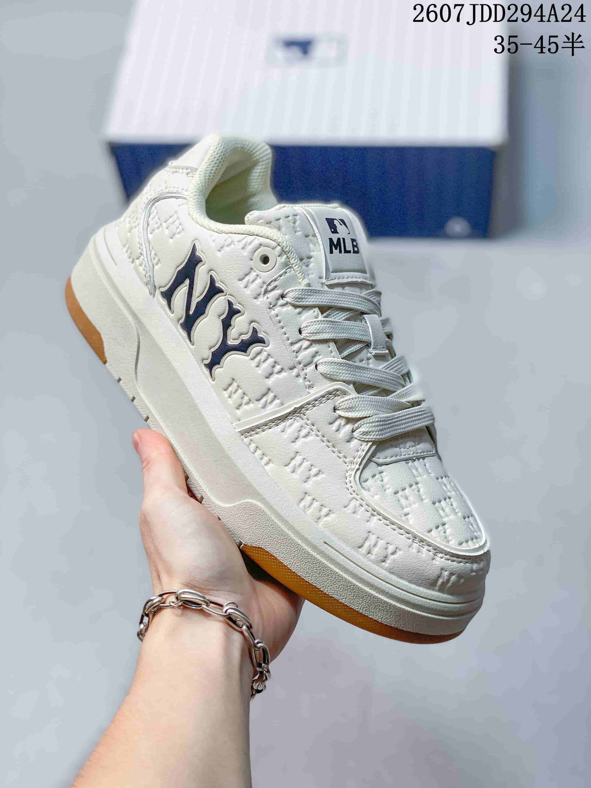 MLB Chunky Liner MID Sneakers White and Lavender