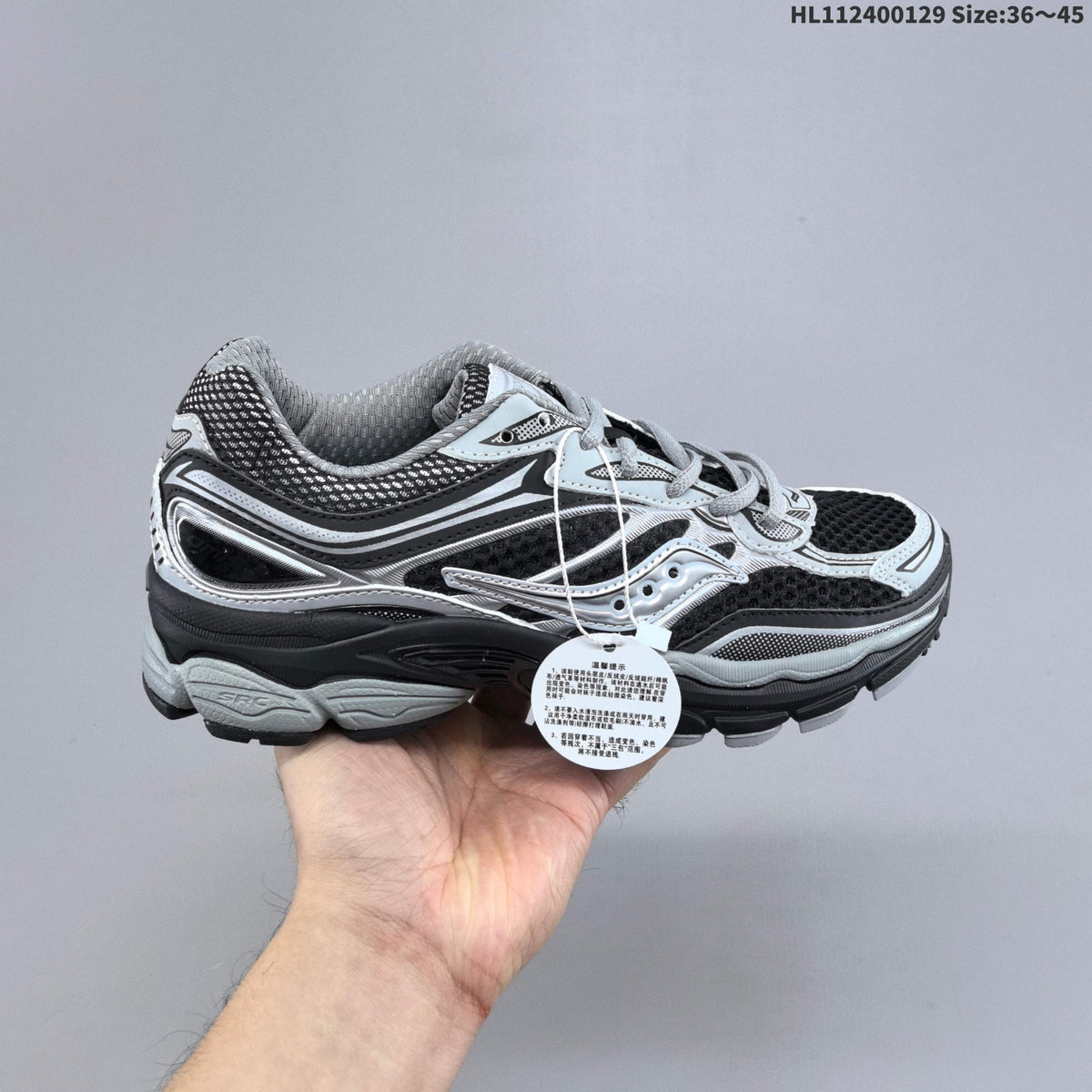 Saucony ProGrid Omni 9 Retro Running Sneakers
