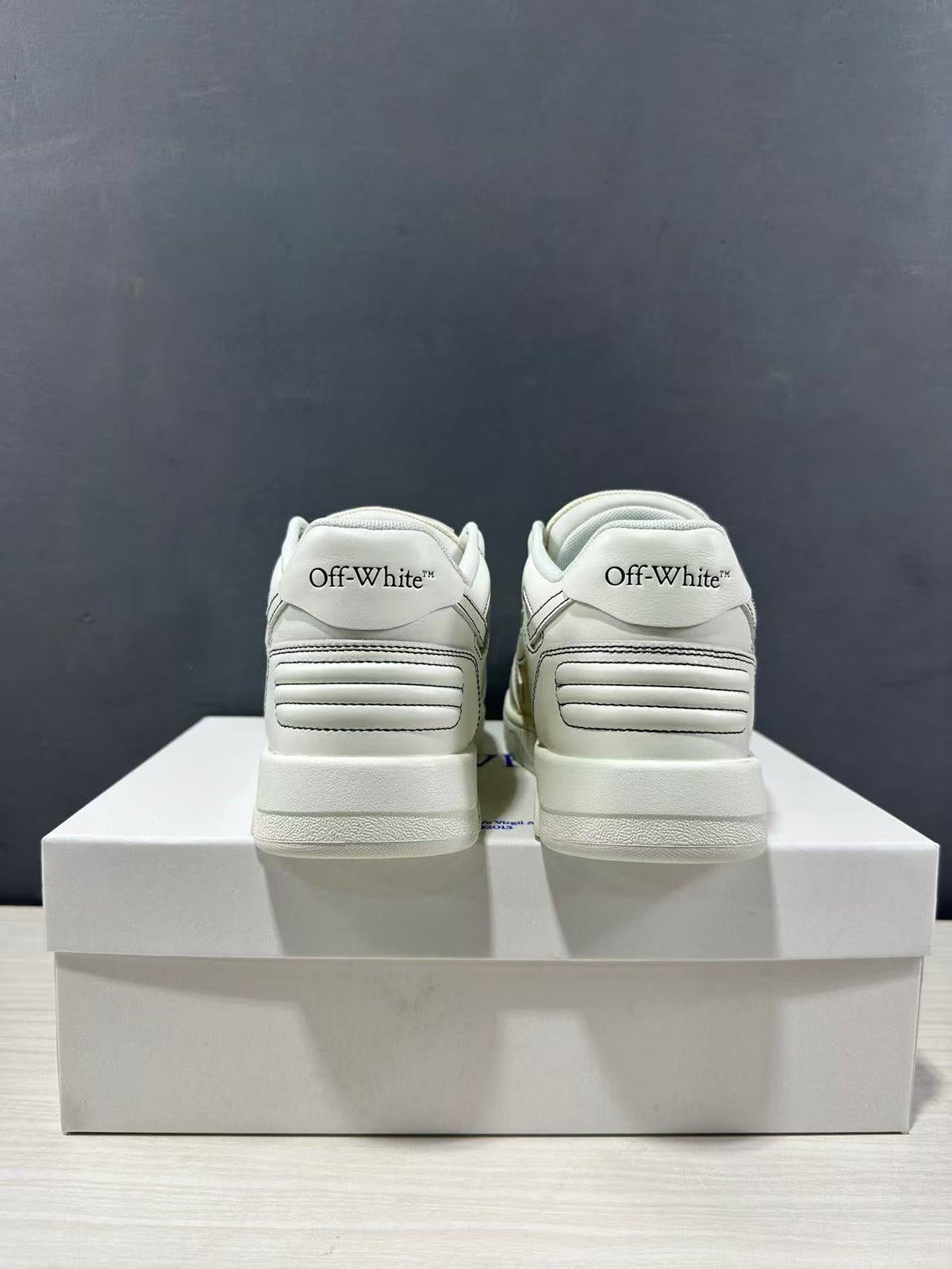 Off-White Off Court Leather Low-Top Sneakers Cream White
