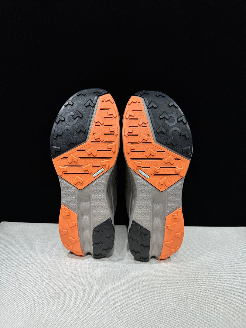 On Cloudsurfer Trail 2 Gray Trail Running Shoes
