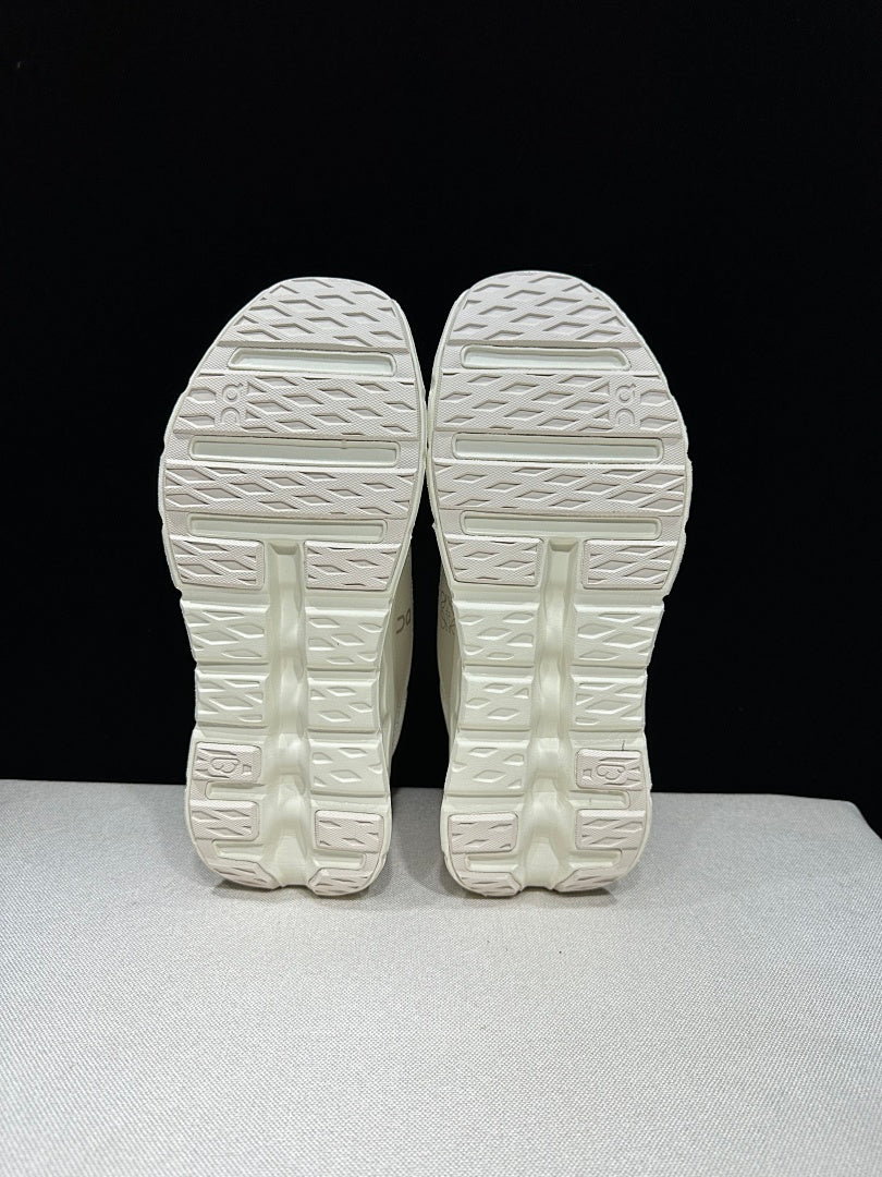 On Cloudtilt 2.0 Sneakers in Cream and Pink