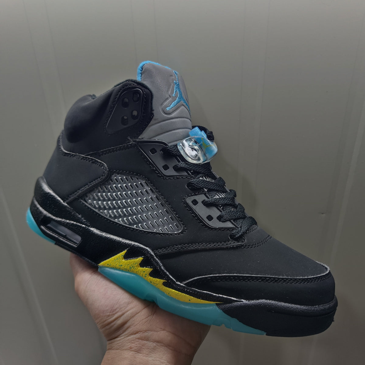 Jordan 5 Retro Black Taxi High-Top Sneakers