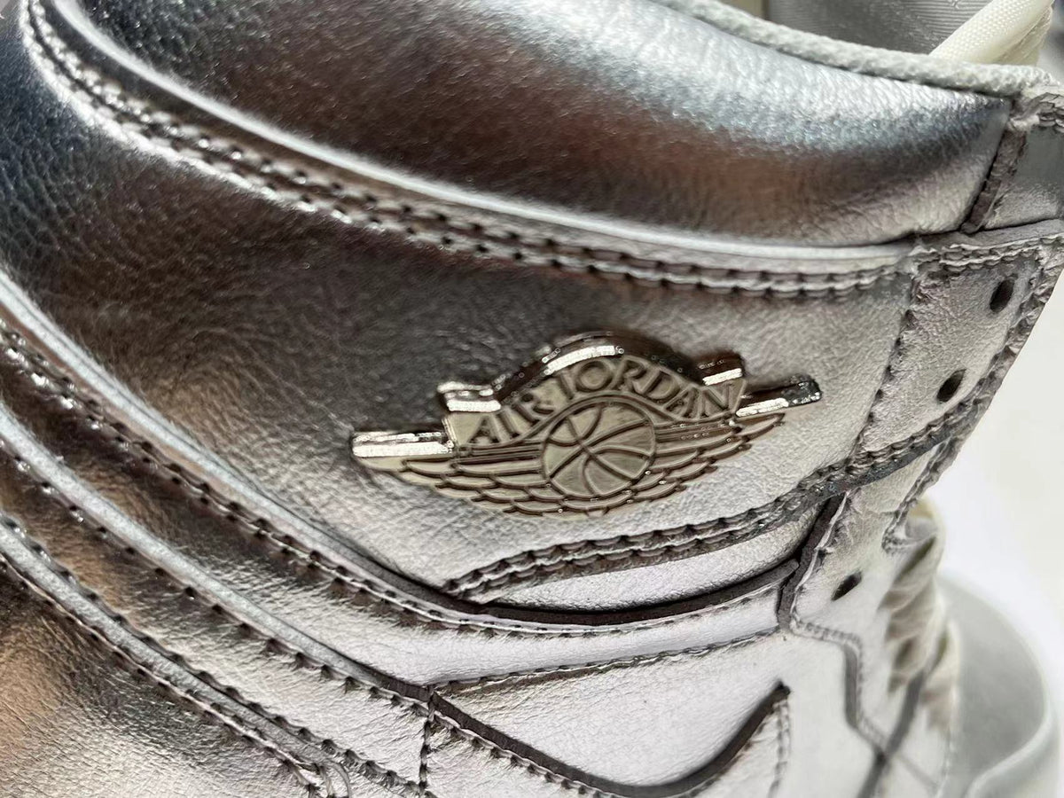 Jordan 1 High Metallic Silver Sneakers