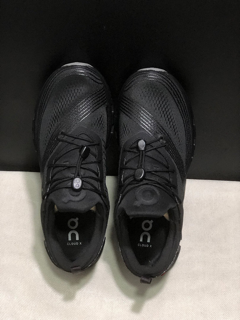 On Cloud X Z5 Black Running Sneakers