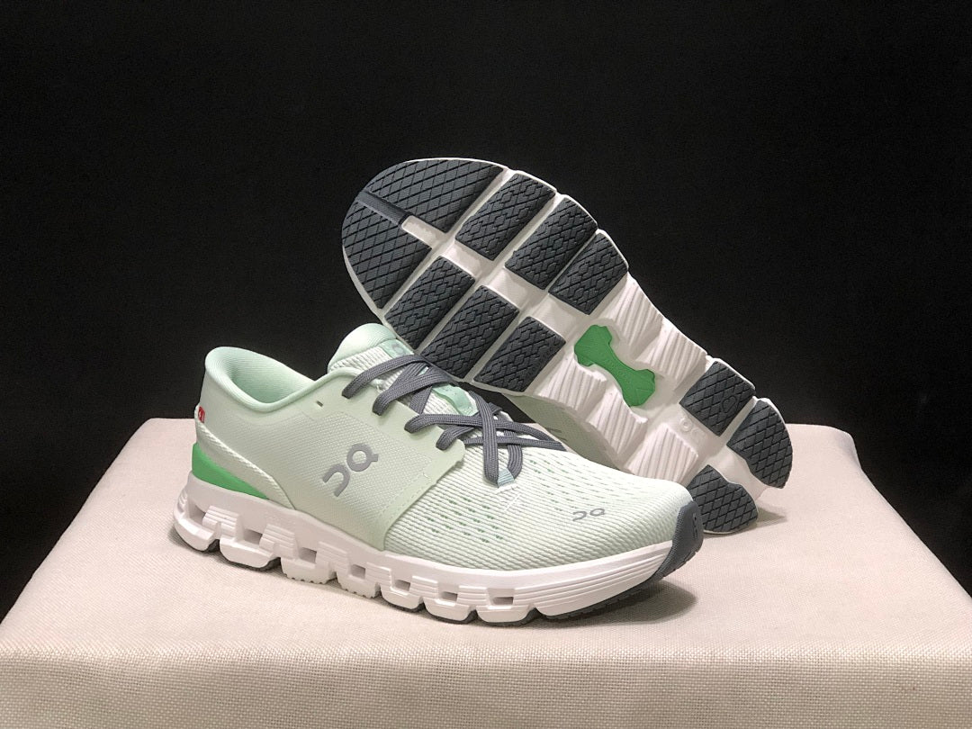 On Cloud X 4 Sneakers in Mint Green