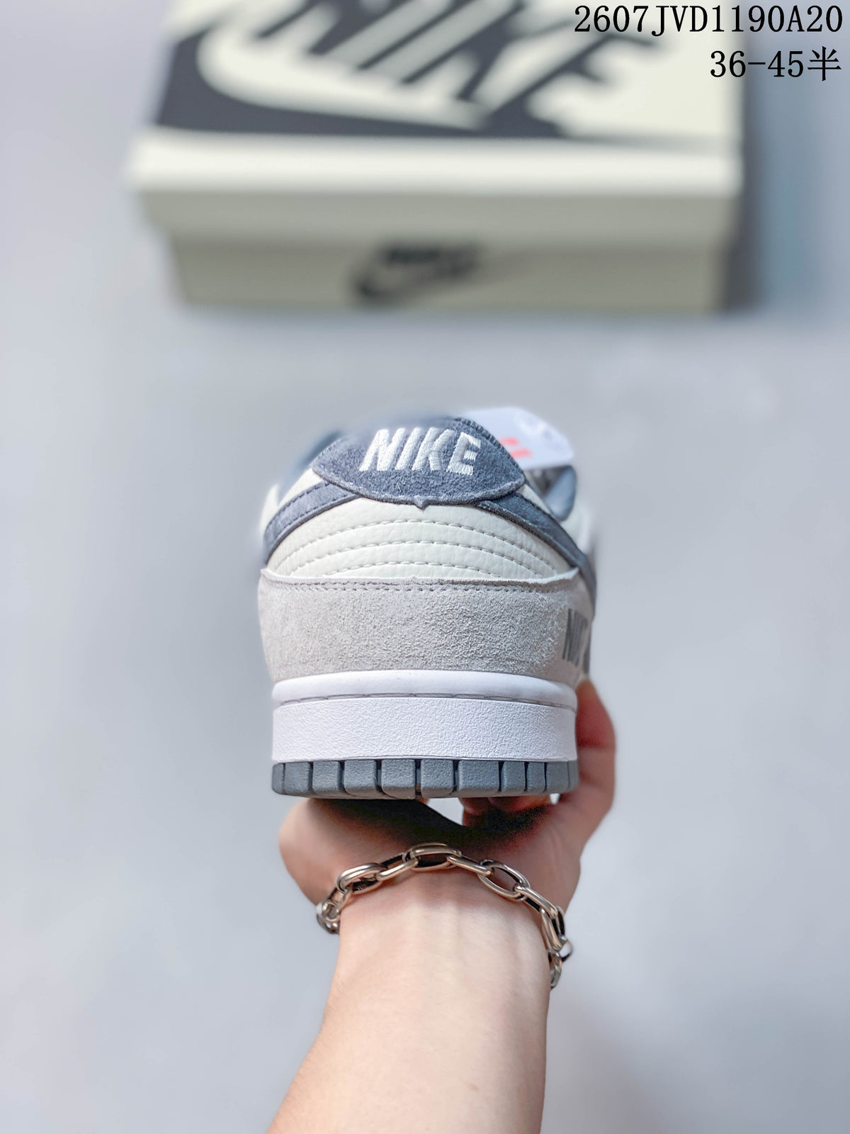 Nike SB Dunk Low Stüssy Collaboration Colorway