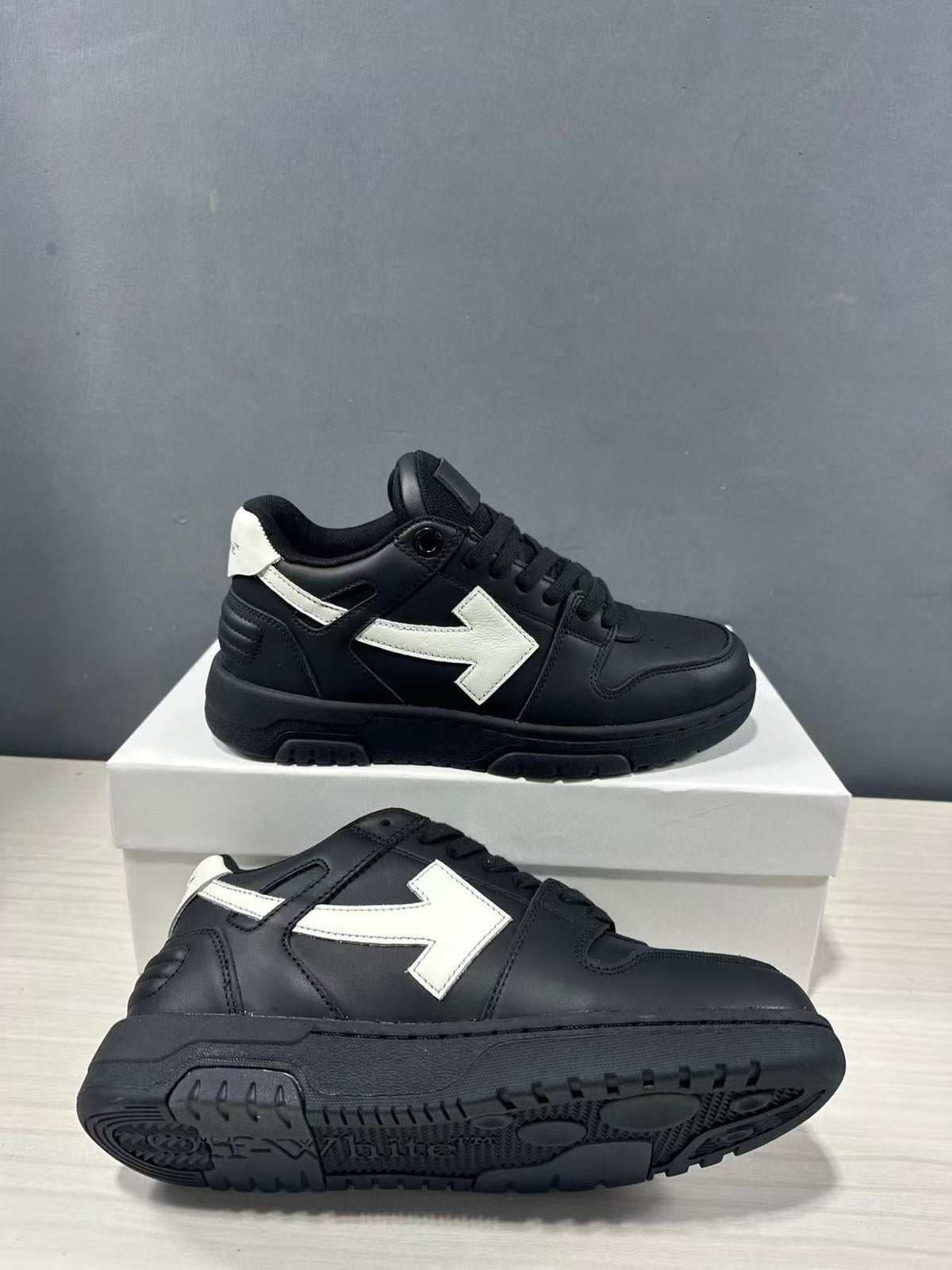 Off-White Out Of Office Low-Top Sneakers Black White OMAI89C99LEA0191001
