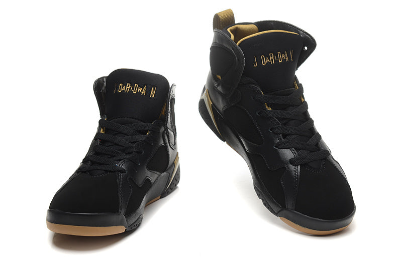 Jordan Air Jordan 7 Retro GS Sneakers, Black and Gold