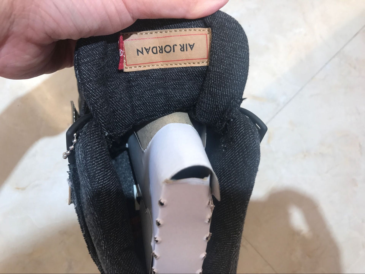Jordan 4 Retro Levi's Black Denim Sneakers A02571-001