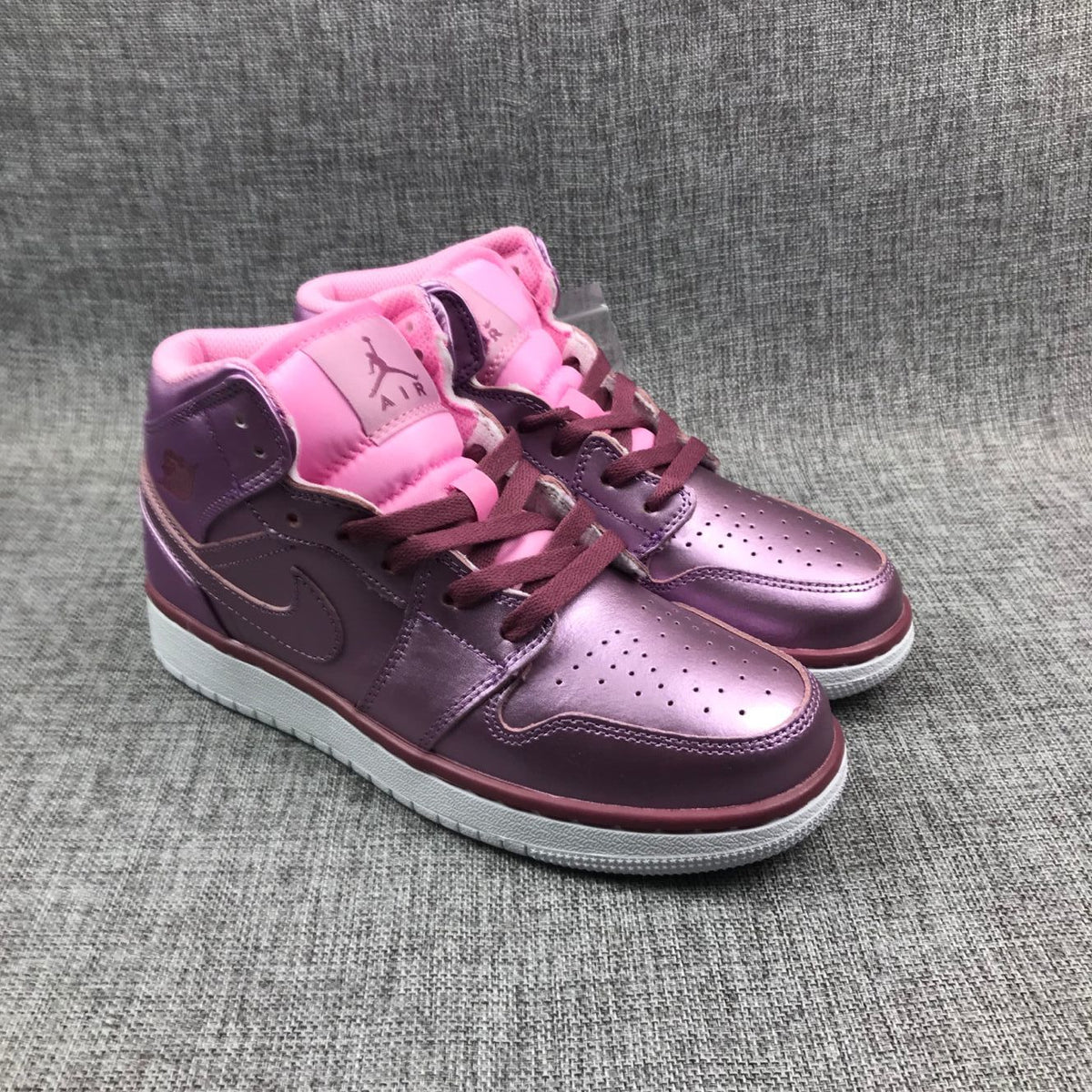 Jordan 1 Mid Sneakers Pink Rose AV5174-640