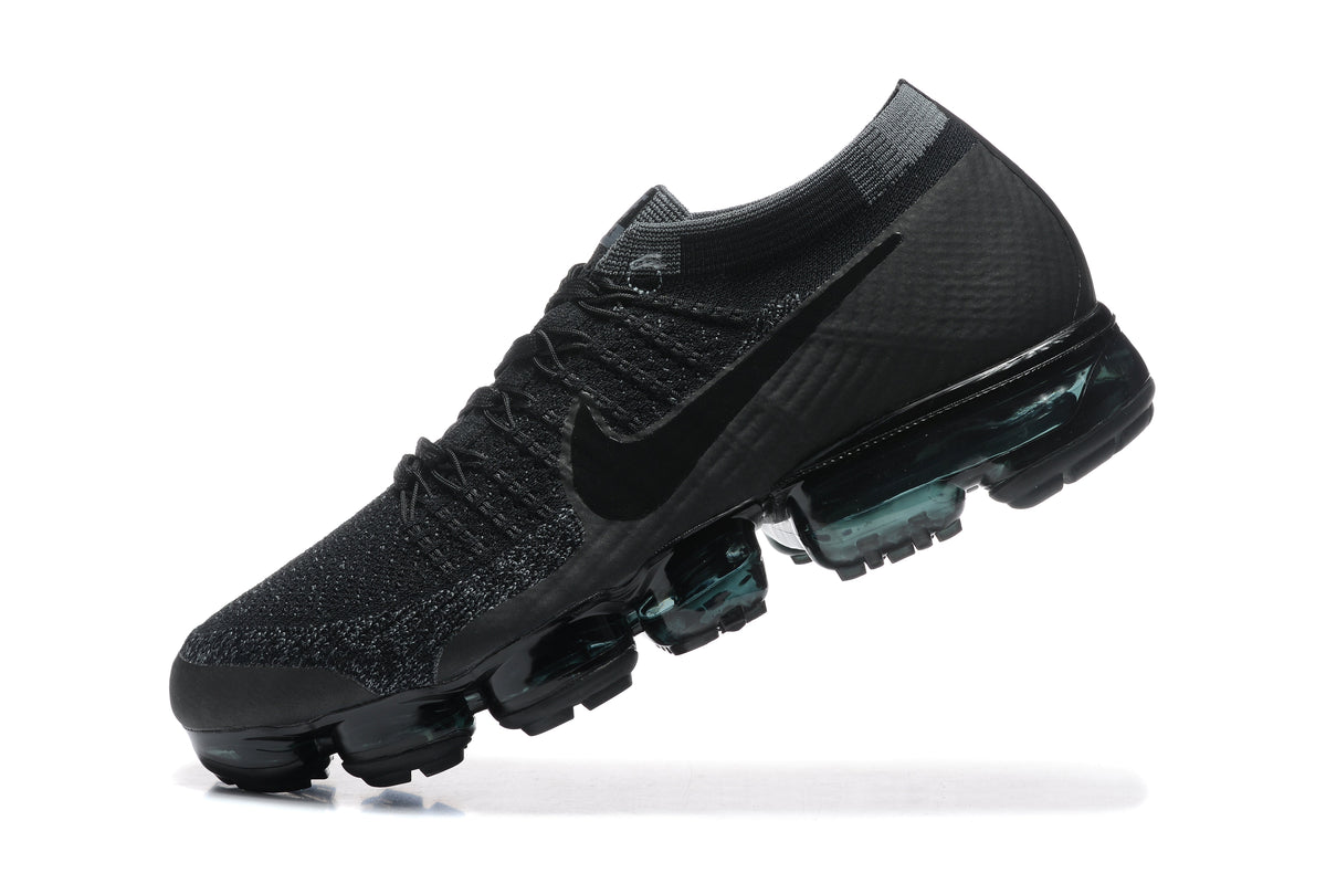 Nike Air VaporMax Flyknit Black Sneakers 849558-007