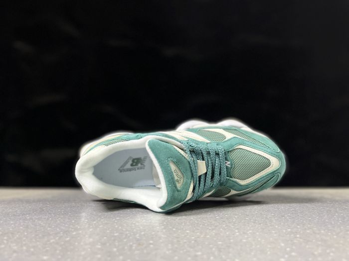 New Balance 9060 U9060EEK Sneakers in Seafoam Green