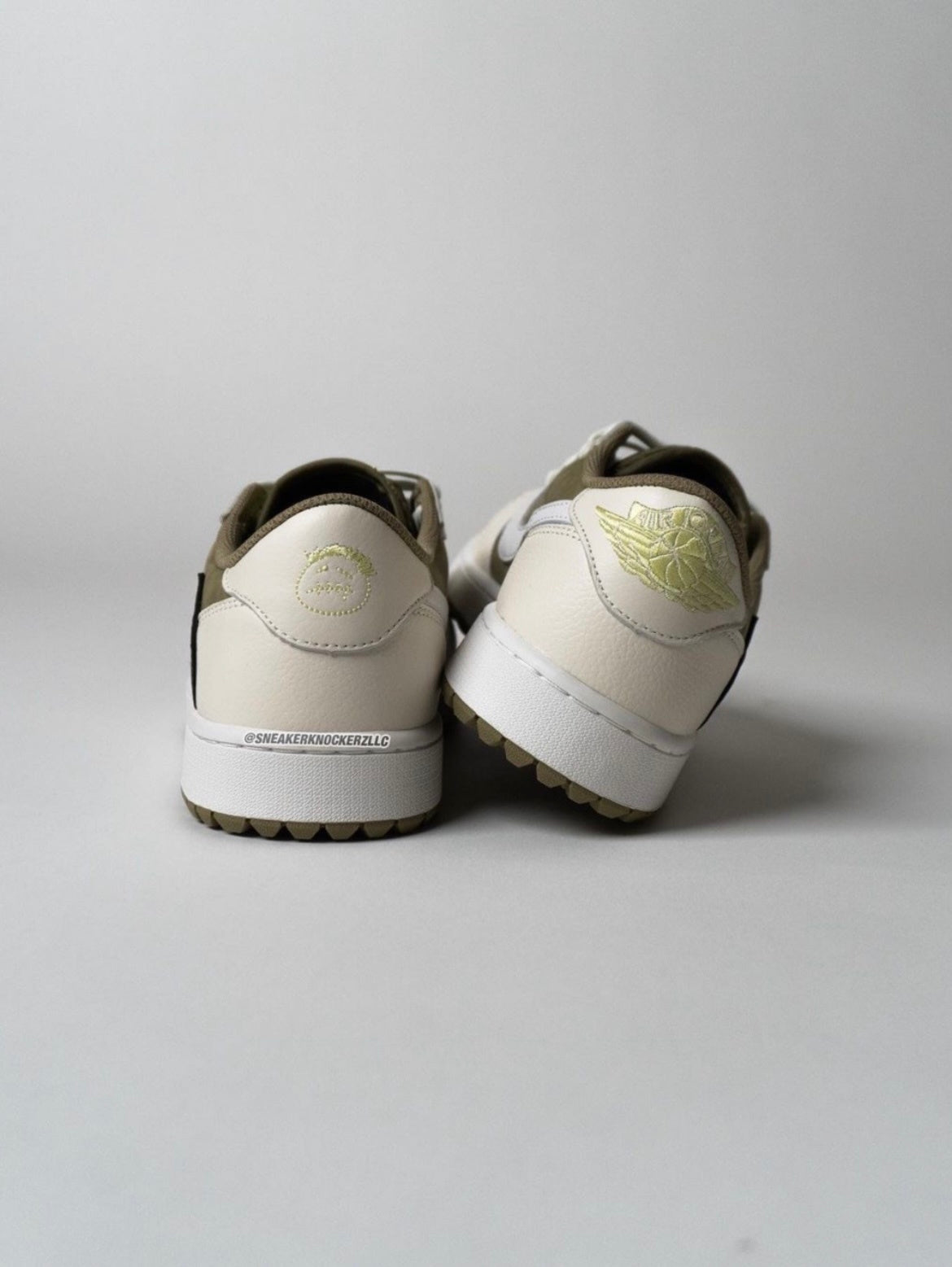 Jordan 1 Low Golf Travis Scott FZ3124-200 Olive