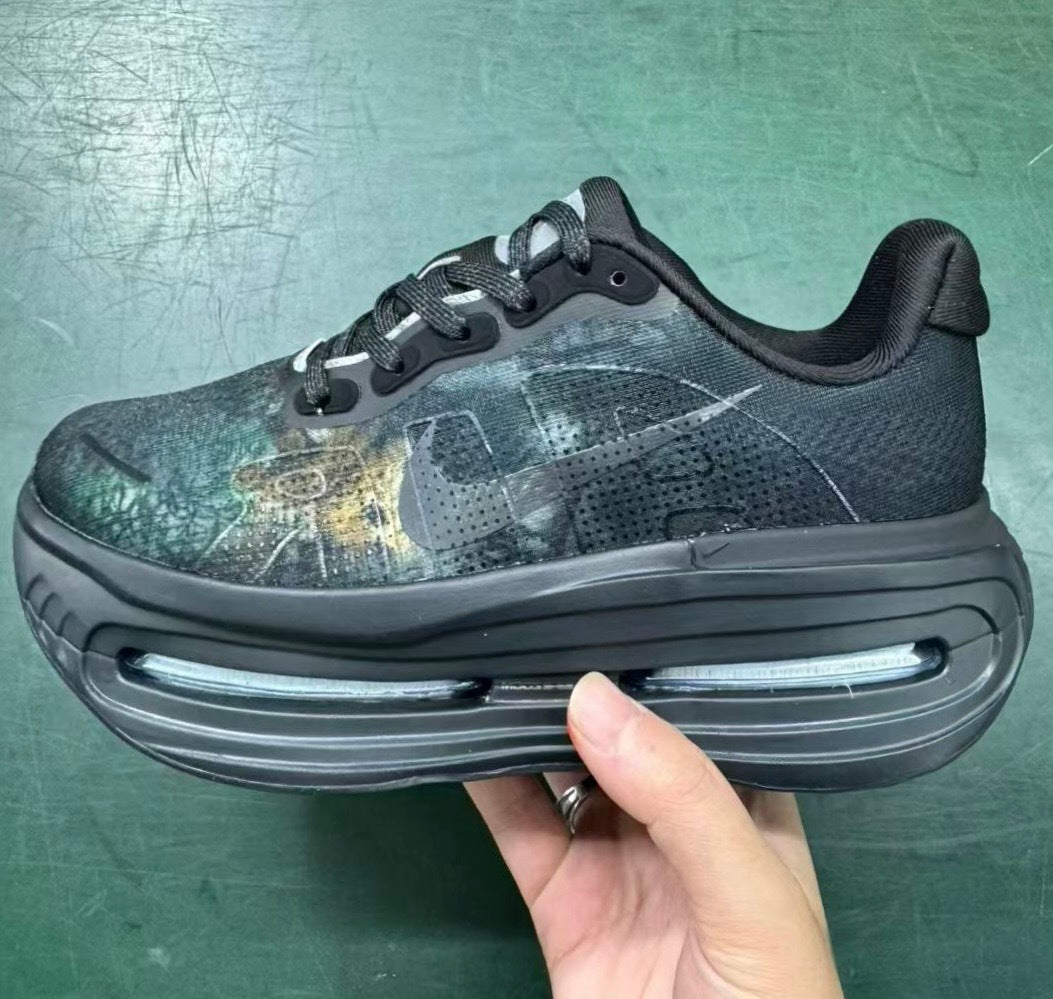 Nike Graphic Air-Cushioned Sneakers IO.7325-001