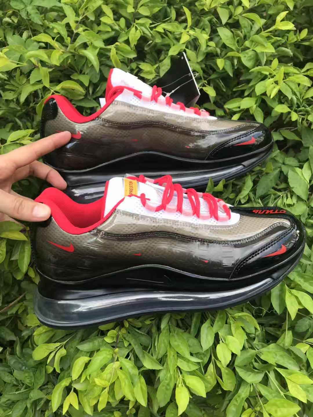 Nike Air Max 720 Sneakers Black Smoke Grey Red