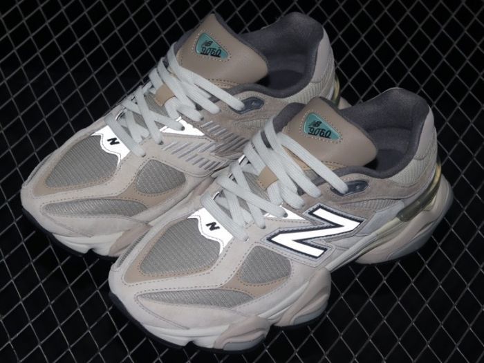 New Balance 9060 U9060MAC Beige Sneakers