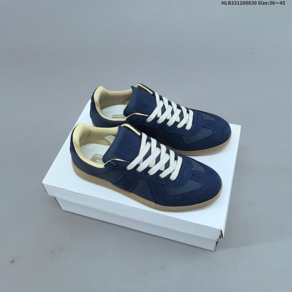 Maison Margiela Replica Low-Top Sneakers