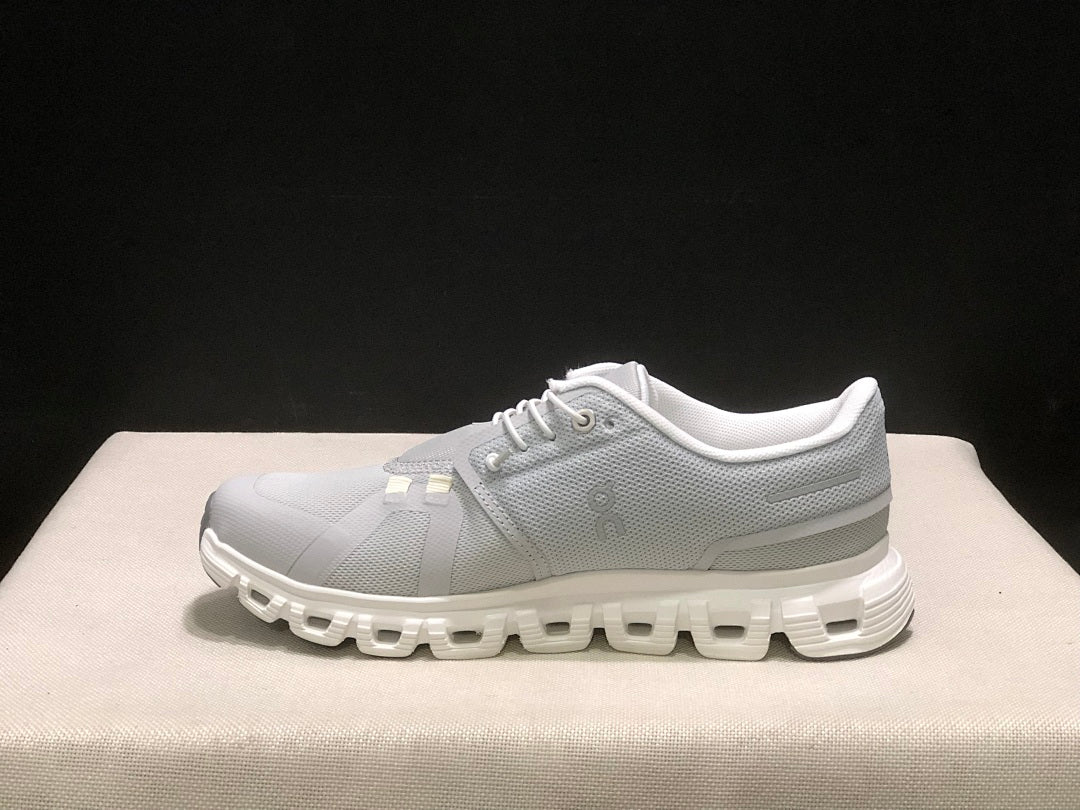 On Cloud 6 Gray and White Sneakers