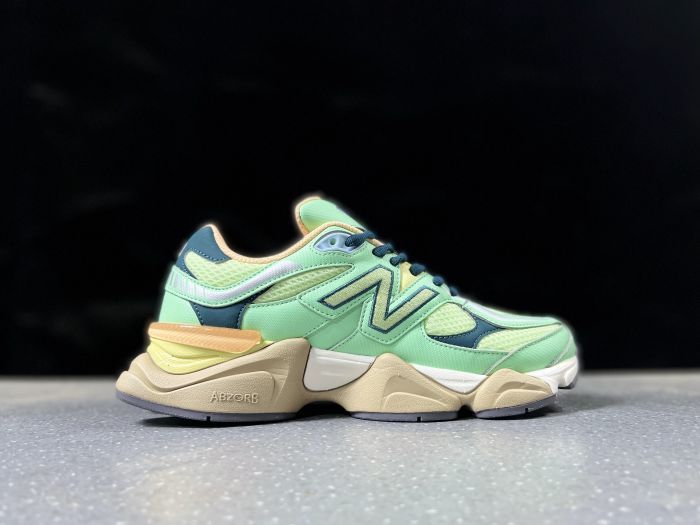 New Balance U9060TMA Sneakers in Mint Green