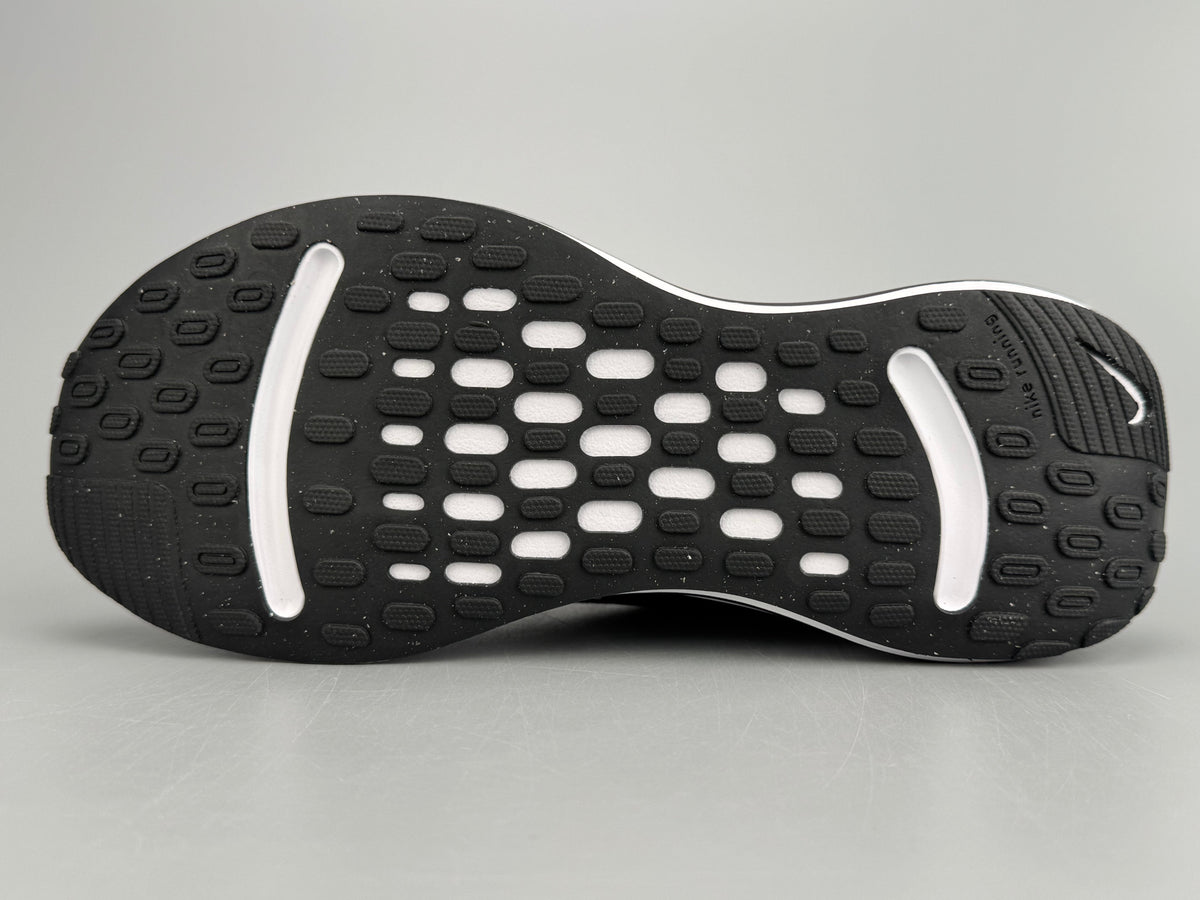 Nike Journey Run Black and White Running Shoes FN0228-001