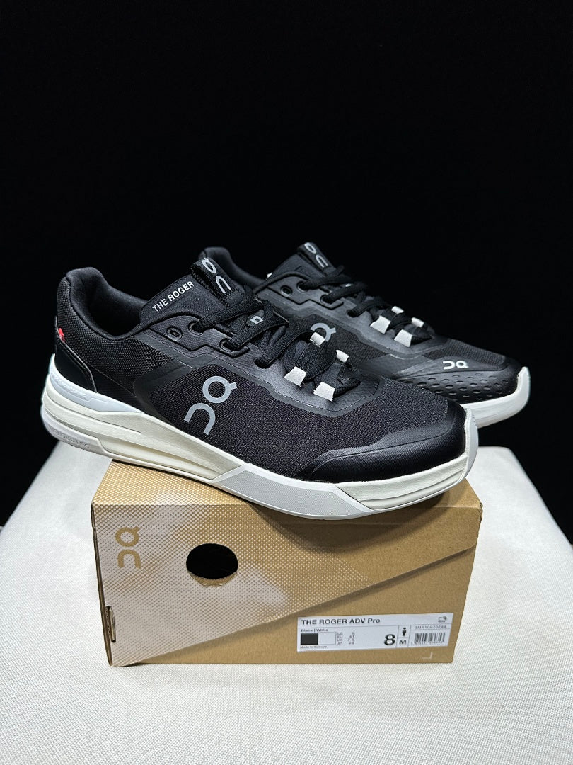 On THE ROGER Clubhouse Pro Tennis Sneakers Black and White